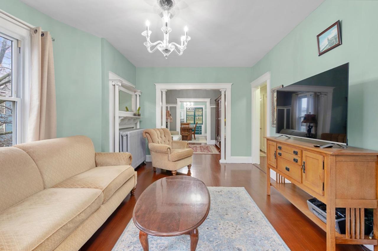 Bright & Spacious 2Br Apartment, Mins From Downtown Boston, Parking Luaran gambar