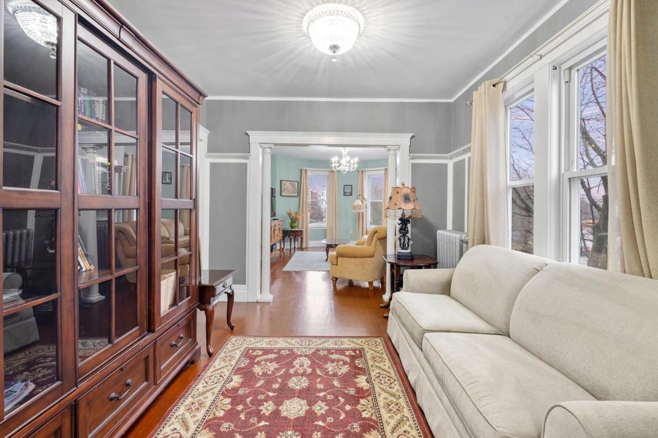 Bright & Spacious 2Br Apartment, Mins From Downtown Boston, Parking Luaran gambar